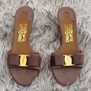 Salvatore Ferragamo Women's Vintage Kitten Heels | Size 6.5 | Never Worn